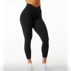 NEW Alphalete Surface Power 27” Legging